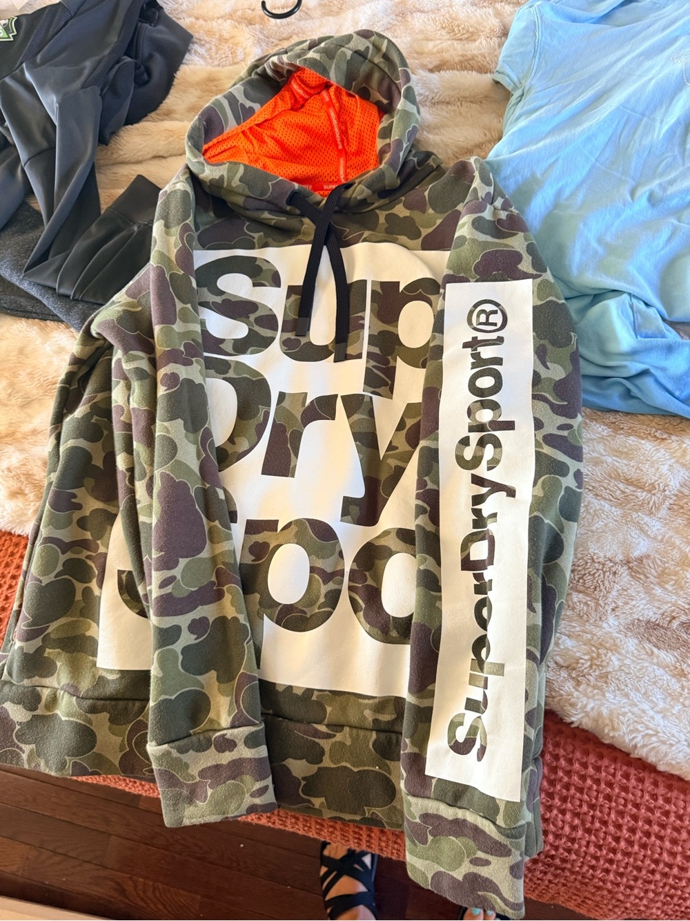 Superdry Sport Orange Mesh Lined Camo Jacket - Picture 2 of 4